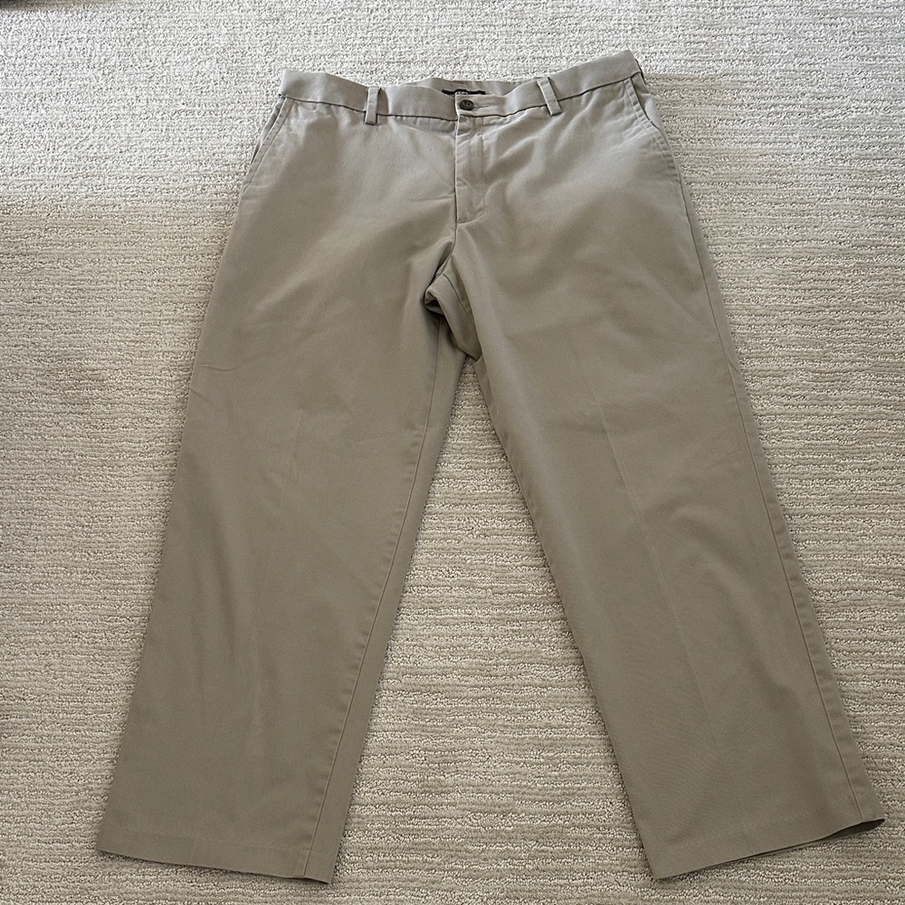 Dockers Men's Khaki Chinos